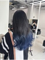 アライブ ハラジュク(ALIVE harajuku) 【ALIVE 夕貴】色落ち完全シルバーのブルーグラデーションカラー