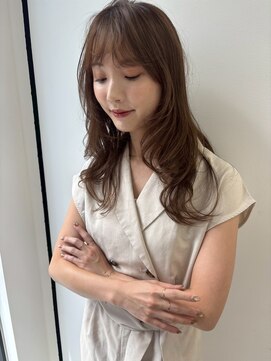 ユーフォリア 青山(Euphoria) 大人美人艶カラーベージュ小顔カット透明感レイヤーロング