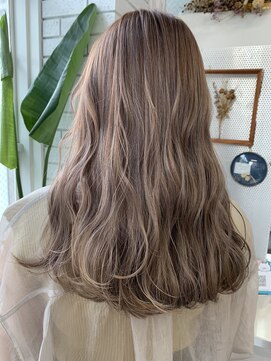 レイリー(Reilly) ハイライト×ミルクティーグレージュ