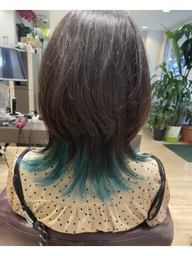 トゥーヘアー(too hair) エメラルドインナーカラー[西葛西/西葛西北口]