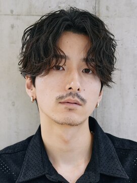 テン 心斎橋(tenn.) 心斎橋フェザーパーマ毛流れセンターパートカルマパーマ強め40代