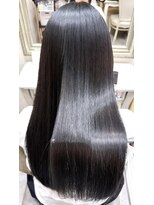 リルアーチ(Lillarch)&nbsp;韓国風/縮毛矯正/髪質改善/池袋/イルミナカラー/TOKIO/レイヤー