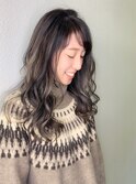 透け感グレージュ×ハイライトウェーブ【Ellen新宿】