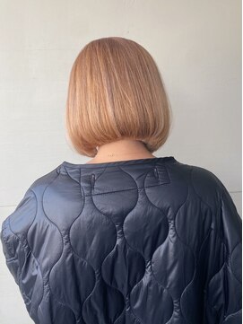 リノショアーズ 日本大通り店(RINOSHORES) ブリーチカラーダブルカラーボブミルクティーベージュブロンド