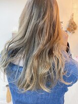 ベラ(Bella)&nbsp;【Bella吉祥寺】シルバーカラー/エアタッチ/コントラストカラー