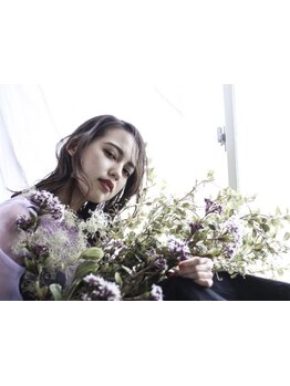 お客様に長くヘアデザインを楽しんでいただくために、たどり着いた“オーガニック”という選択。