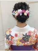 【crop es辻堂 藤田】黒髪でも♪華やかシニヨンアレンジ