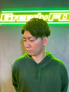 グリーディーフォックス 代々木(Greedy FOX) アップバング/ツーブロックマッシュ/束感/波巻き[シェービング]