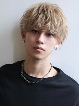 オーシャントーキョー ホワイト(OCEAN TOKYO WHITE) マッシュパーマナチュラルハイトーンカラー金髪フェザーパーマ
