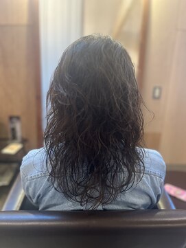 エン(EN) 【癖を活かした】ナチュラリーロング