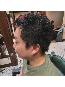 バーバー アカダマ スパイキーショート