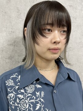 サクラ オモテサンドウ(SAKURA) 会社で隠せるバレないインナーカラーホワイトグレー表参道