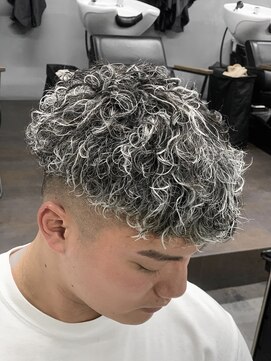 ワールドシップコウベ(WORLD SHIP KOBE) バロックパーマ