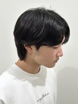 ヒュイル バイ ニアウ(Hwyl by Niau) センターパートニュアンスパーマメンズカットパーマウルフカット