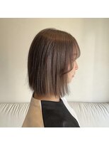 美容室 マリオネット パッツンボブ