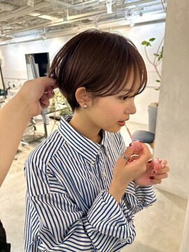 フォト 新宿(foto) 艶のあるマッシュショート