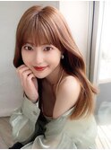 後れ毛が可愛い顔周りレイヤーハイレイヤーロング