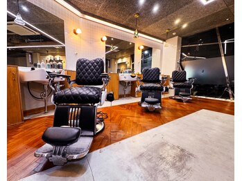 0's BARBER SHOP メンズカット/フェード/シェービング/メンズパーマ〈理容室〉