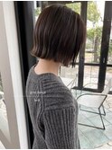 ナチュラルグレージュ×切りっぱなしボブ