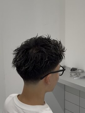 グルーマーズクレッジ 渋谷店(GROOMER/S CREDGE) メンズ/スパイキーショート/フェード/ニュアンスパーマ