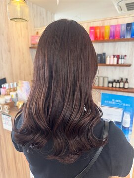 ピンクブラウンカラー似合わせカットセミロング