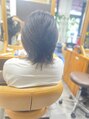 サロンドエー(SALON DE A)&nbsp;軽めウルフから伸ばし中。レイヤースタイルへ移行中