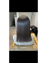 イース シー(ece.sie)&nbsp;【髪質改善×ストレート】切りっぱなしボブ
