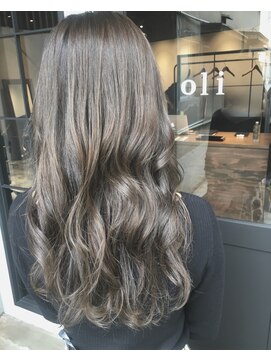 オリ(oli) 外国人風カラー フォギーベージュ 抜け感