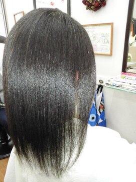 スタジオ ティーウェーブ(S.T.WAVE) ナチュラルストレートヘアー