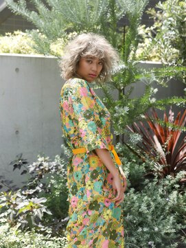 リブロ 三軒茶屋(LIBRO) ツイッギー×ショート