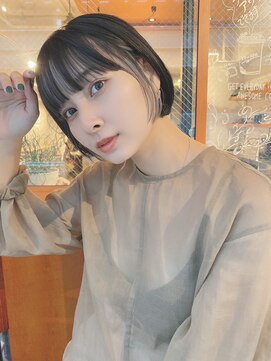 ルービック 豊中(Rubik's) 小顔に見える大人ショートボブ/インナーカラー