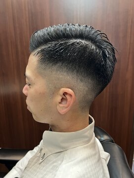 ヒロギンザ 新橋店(HIRO GINZA) 7:3フェードスタイル