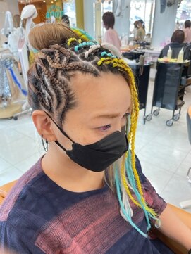 髪技空間アノン(anon) 派手髪