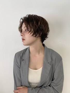 シスタ(SISTA) ショート×パーマ×イメチェン