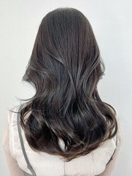 アイティーバイアルバム 北千住店(IT by ALBUM) くびれヘア_グレーベージュレイヤーロング前髪パーマ_ba471221