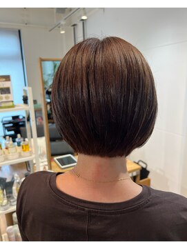 ムルチュラカメアリ(muruchura KAMEARI) 艶髪質感の大人ショートボブ