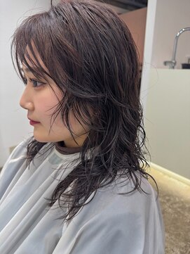 フィット ヒュー 千葉(fit hue) 黒髪/オリーブグレー/ココアベージュ/小顔/クラゲヘアー