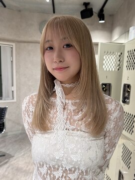 ハイプ(HYPE) ブリーチ/ダブルカラー/レイヤーカット/ミルクティベージュ