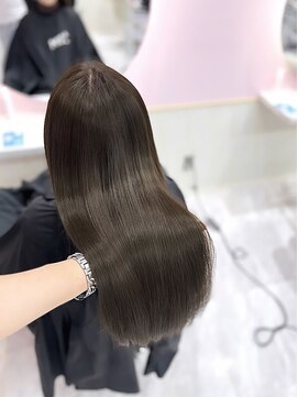 アディション 新宿(ADITION) 髪質改善×暗めベージュカラーで柔らか大人艶髪/髪質改善新宿k