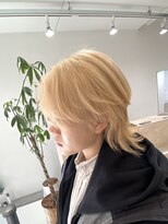 ニュート(Neut ) ハイトーン/ホワイトブロンド/ウルフ/レイヤー/ブリーチ