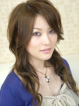 トップシェイプ(TOP SHAPE) 華やかでツヤっぽい上品ミディアム