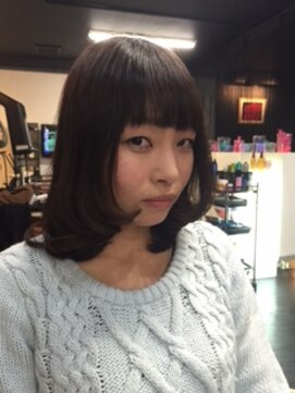 アクシス モア クオリティー フロム ノア(axis More quality from NOAH) １カール×グレイジュカラーの大人スタイル