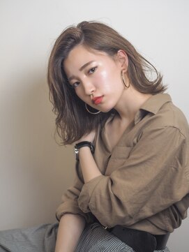 グロッシー(GLOSSY) モノトーングレー