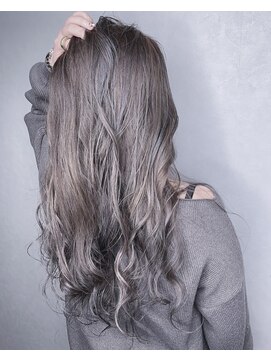 ワット 新宿店 【W-ワット-新宿店 】透明感＊グレーアッシュスタイル