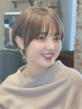 アフロート ルヴア(AFLOAT RUVUA) 似合わせ ショートヘア ショートボブ 20代 30代 小顔カット 新宿