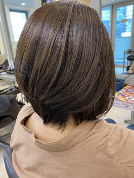 ヘアーサロン イルア 北越谷(hair salon I'LUNA) 前下がりボブハイライト