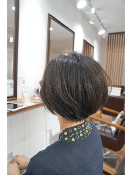 モアナ 逗子(MOANA) 刈り上げボブスタイル