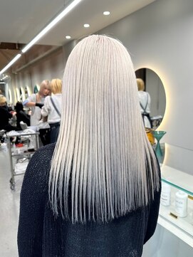 ソル 栄矢場町(SOL) ホワイトシルバー