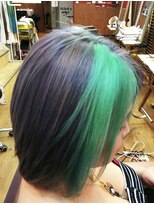 ブリックヘアー(BLICK Hair)&nbsp;インパクト大　グレージュ&顔周りグリーン。