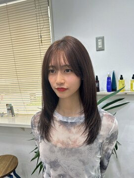 アイズ 横浜(IS) ヘーゼルベージュ/ブリーチなし/レイヤーカット